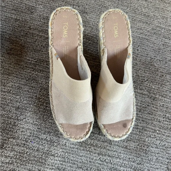 Toms Cream Wedge Espadrilles - Picture 3 of 6
